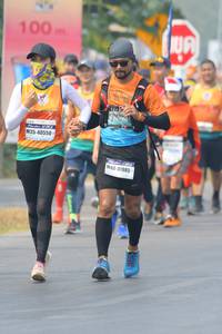 BIB: 100, 40550, 41985
                            <button type="button" onclick="openModal(9919121)" class="btn btn-primary btn-sm float-right btn-popup" data-toggle="modal" data-target=".modal-high-quality">
                        <i class="fas fa-shopping-cart"></i> Add to Cart
                    </button>
                                            <button type="button" onclick="isThisMe(9919121, true)" class="btn btn-success btn-sm float-right btn-popup btn-isme hidden" data-toggle="tooltip" data-placement="bottom" title="นี่คือรูปของคุณใช่ไหม คลิกที่นี่เพื่อเอาเข้าอัลบั้ม">
                        <i class="fas fa-plus"></i> Add to album
                    </button>
                    <button type="button" onclick="isThisMe(9919121, false)" class="btn btn-warning btn-sm float-right btn-popup btn-isnotme hidden">
                        <i class="fas fa-ban"></i> Remove from album
                    </button>